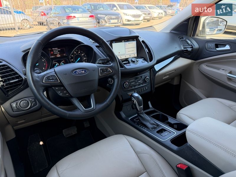Внедорожник / Кроссовер Ford Escape 2019 в Киеве