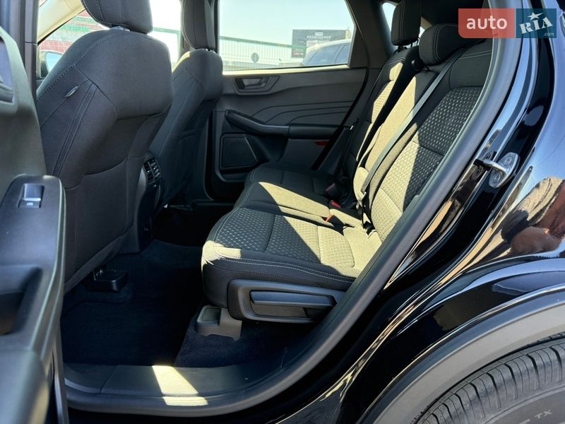 Внедорожник / Кроссовер Ford Escape 2023 в Киеве
