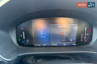 Внедорожник / Кроссовер Ford Escape 2023 в Киеве