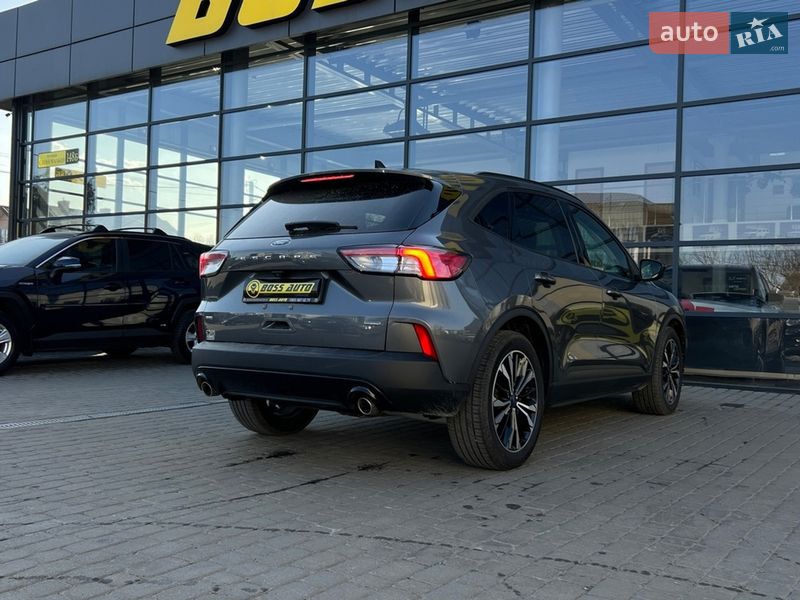 Внедорожник / Кроссовер Ford Escape 2021 в Ивано-Франковске