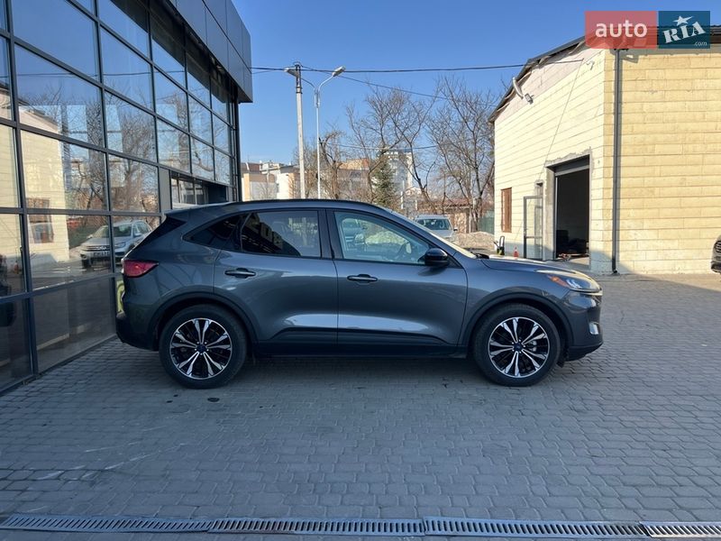 Внедорожник / Кроссовер Ford Escape 2021 в Ивано-Франковске