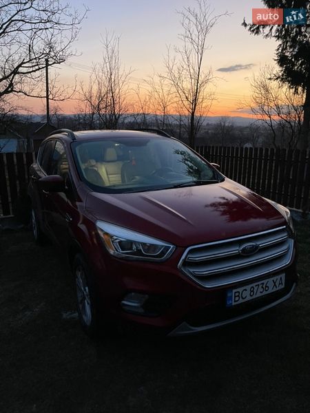 Позашляховик / Кросовер Ford Escape 2018 в Трускавці