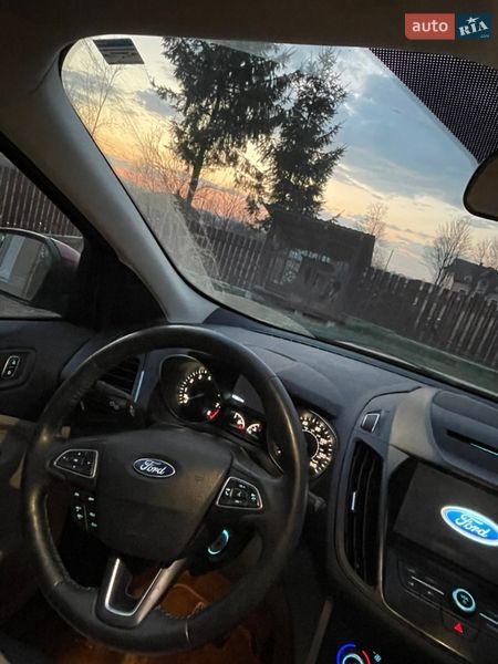 Позашляховик / Кросовер Ford Escape 2018 в Трускавці