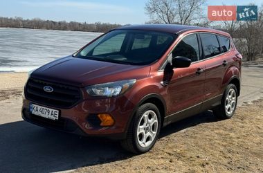 Внедорожник / Кроссовер Ford Escape 2018 в Киеве