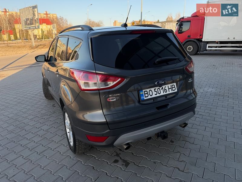 Внедорожник / Кроссовер Ford Escape 2015 в Тернополе