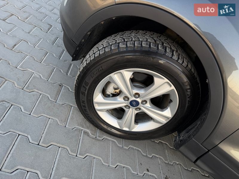 Внедорожник / Кроссовер Ford Escape 2015 в Тернополе