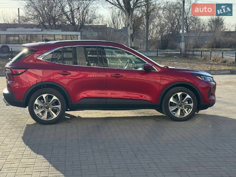 Внедорожник / Кроссовер Ford Escape 2023 в Запорожье