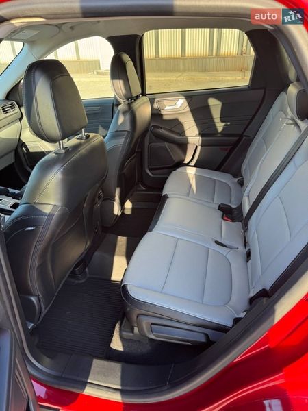 Внедорожник / Кроссовер Ford Escape 2023 в Запорожье