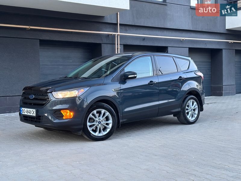 Внедорожник / Кроссовер Ford Escape 2019 в Тернополе