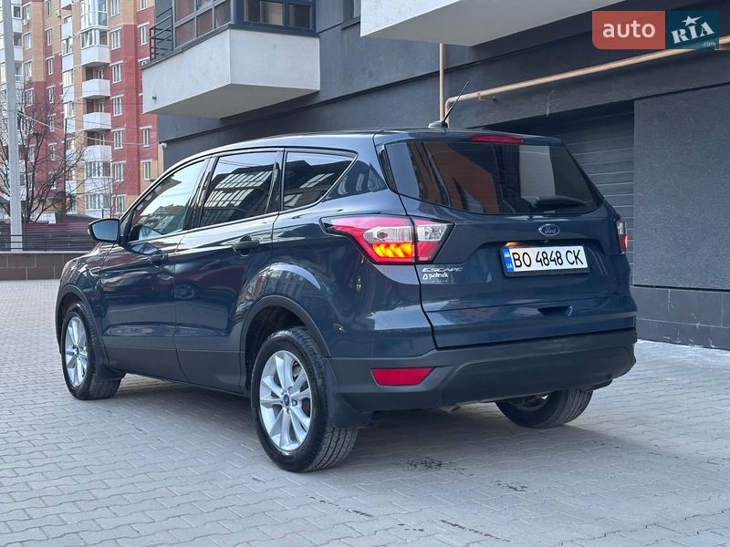 Внедорожник / Кроссовер Ford Escape 2019 в Тернополе