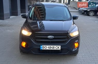 Внедорожник / Кроссовер Ford Escape 2019 в Тернополе