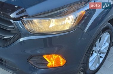 Внедорожник / Кроссовер Ford Escape 2019 в Тернополе