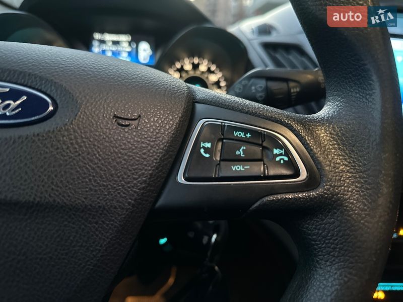 Внедорожник / Кроссовер Ford Escape 2019 в Тернополе