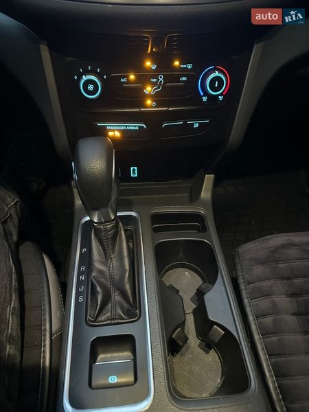 Внедорожник / Кроссовер Ford Escape 2019 в Тернополе