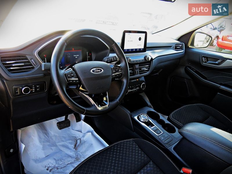 Позашляховик / Кросовер Ford Escape 2023 в Черкасах