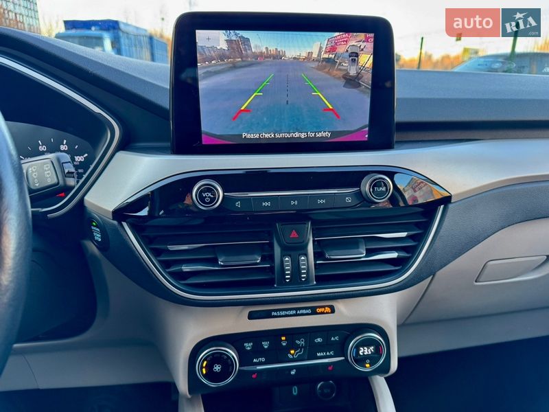 Внедорожник / Кроссовер Ford Escape 2019 в Киеве