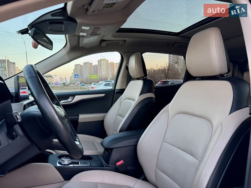 Внедорожник / Кроссовер Ford Escape 2019 в Киеве