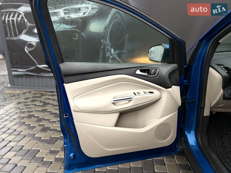 Позашляховик / Кросовер Ford Escape 2018 в Львові