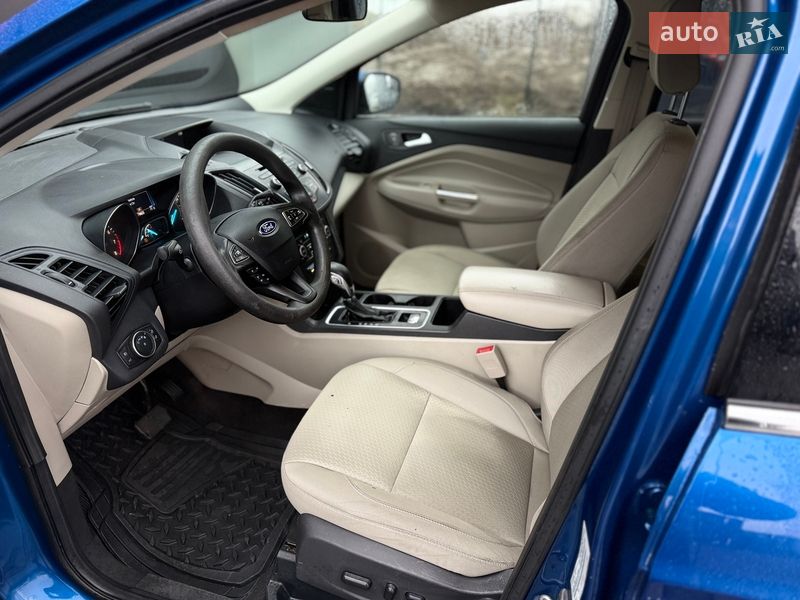 Позашляховик / Кросовер Ford Escape 2018 в Львові