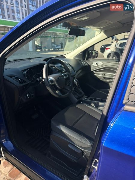 Внедорожник / Кроссовер Ford Escape 2014 в Ивано-Франковске
