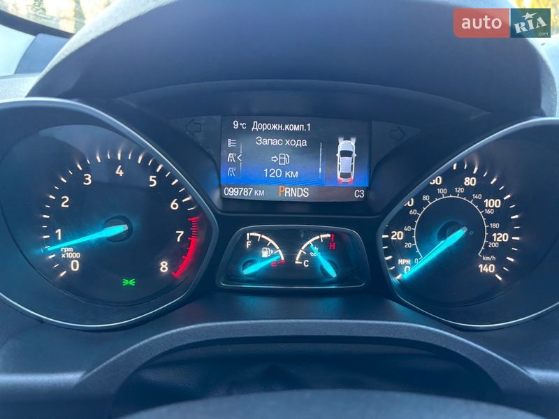 Внедорожник / Кроссовер Ford Escape 2017 в Ивано-Франковске