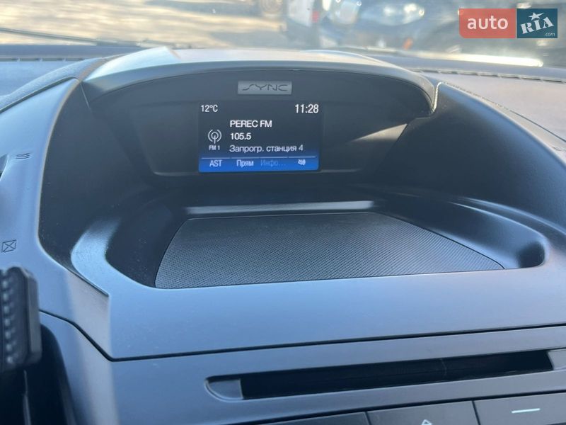 Внедорожник / Кроссовер Ford Escape 2017 в Вишневом фото 22 Внедорожник / Кроссовер Ford Escape 2017 в Вишневом