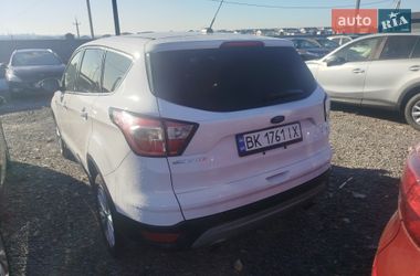 Внедорожник / Кроссовер Ford Escape 2017 в Ровно