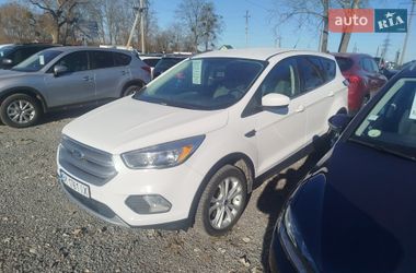 Внедорожник / Кроссовер Ford Escape 2017 в Ровно