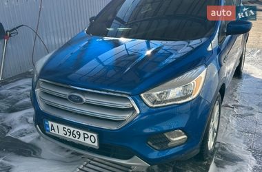 Внедорожник / Кроссовер Ford Escape 2018 в Ирпене