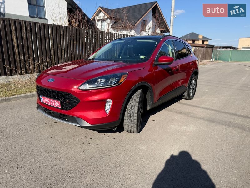 Внедорожник / Кроссовер Ford Escape 2020 в Киеве