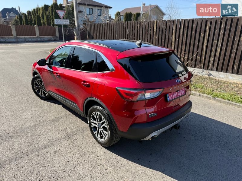 Внедорожник / Кроссовер Ford Escape 2020 в Киеве