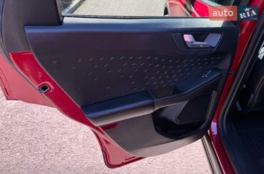 Внедорожник / Кроссовер Ford Escape 2020 в Киеве