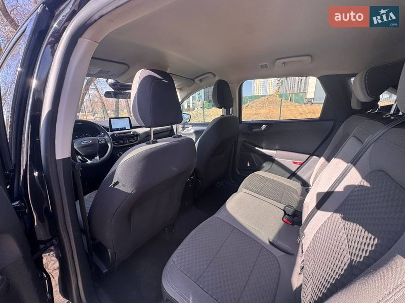 Внедорожник / Кроссовер Ford Escape 2019 в Киеве