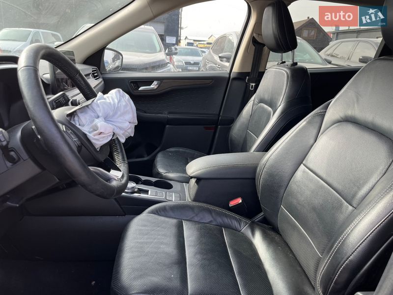 Позашляховик / Кросовер Ford Escape 2020 в Львові