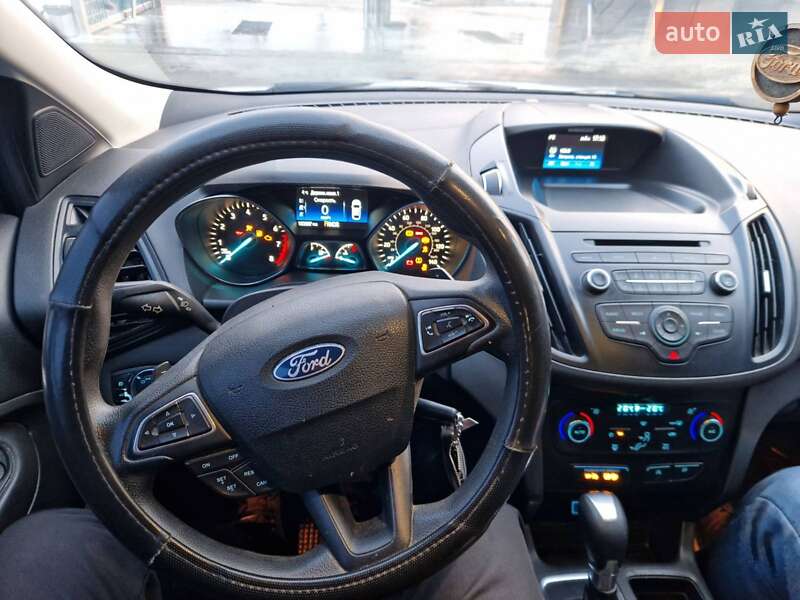 Внедорожник / Кроссовер Ford Escape 2016 в Запорожье фото 5 Внедорожник / Кроссовер Ford Escape 2016 в Запорожье