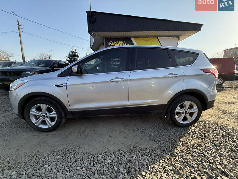 Внедорожник / Кроссовер Ford Escape 2016 в Ивано-Франковске