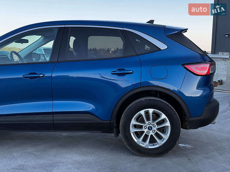 Внедорожник / Кроссовер Ford Escape 2022 в Львове