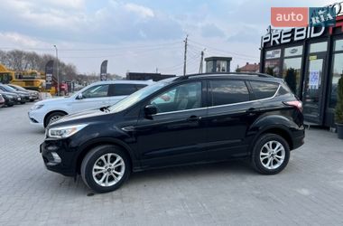 Внедорожник / Кроссовер Ford Escape 2018 в Львове