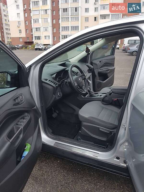 Внедорожник / Кроссовер Ford Escape 2019 в Тернополе