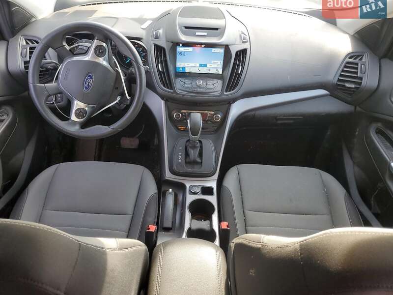 Внедорожник / Кроссовер Ford Escape 2016 в Львове