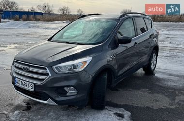 Внедорожник / Кроссовер Ford Escape 2018 в Харькове