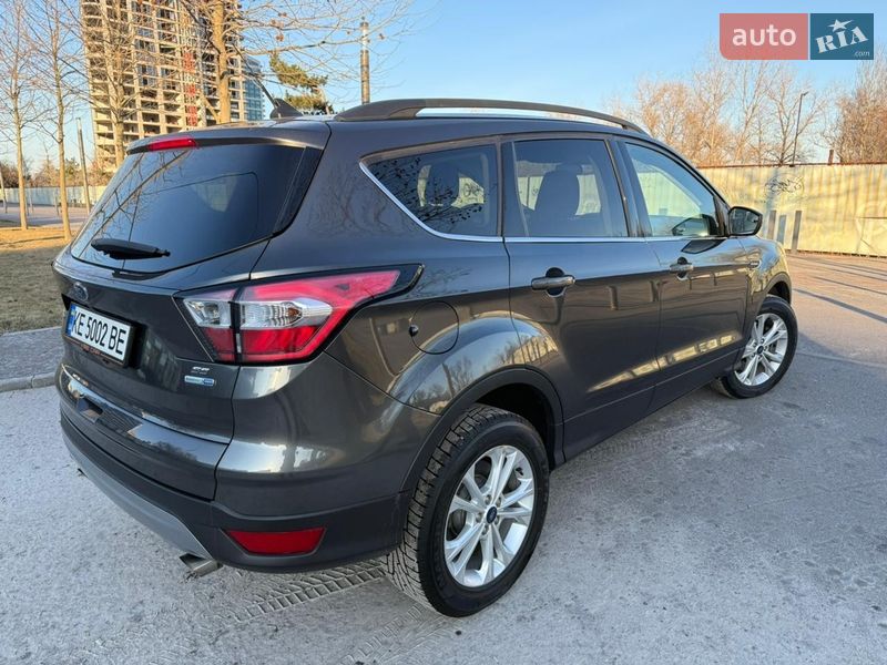 Внедорожник / Кроссовер Ford Escape 2018 в Днепре
