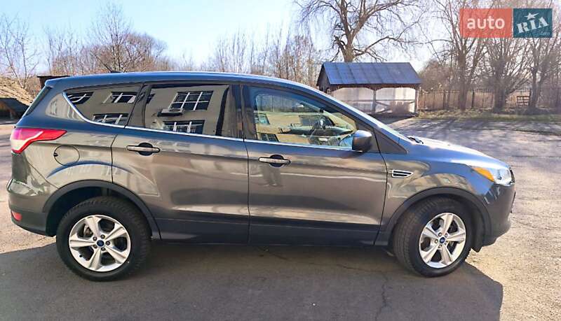 Внедорожник / Кроссовер Ford Escape 2015 в Луцке