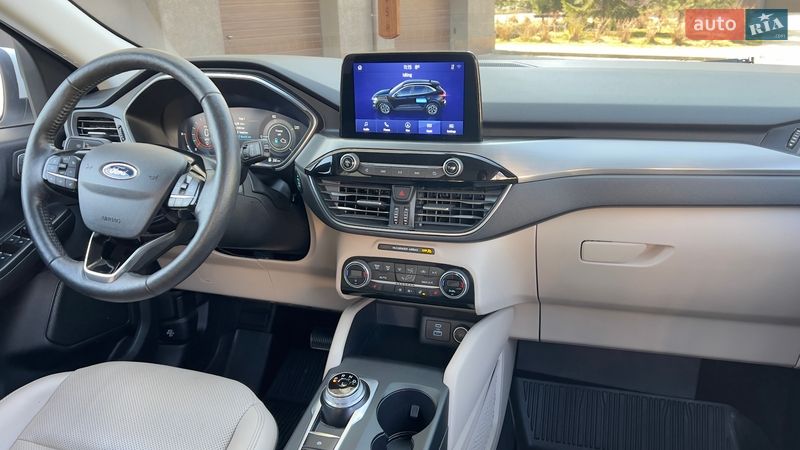 Внедорожник / Кроссовер Ford Escape 2021 в Ивано-Франковске