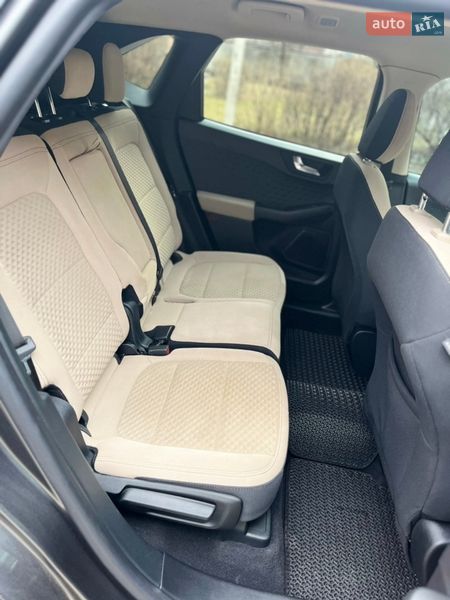 Внедорожник / Кроссовер Ford Escape 2019 в Львове