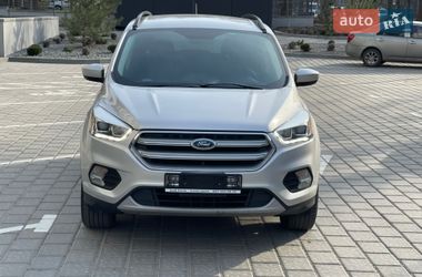 Внедорожник / Кроссовер Ford Escape 2016 в Ровно