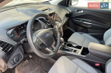 Внедорожник / Кроссовер Ford Escape 2016 в Ровно
