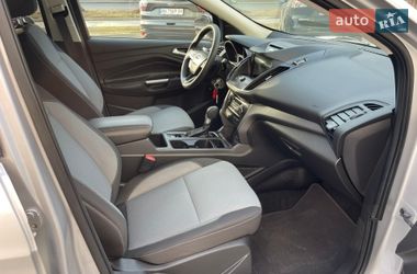 Внедорожник / Кроссовер Ford Escape 2016 в Ровно