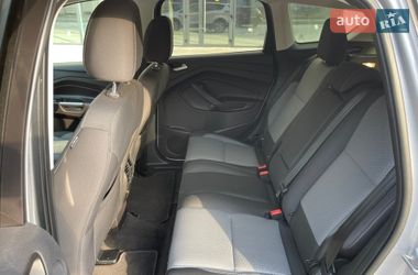 Внедорожник / Кроссовер Ford Escape 2016 в Ровно