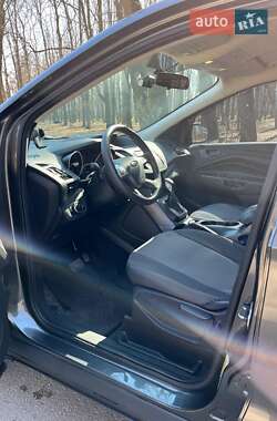 Внедорожник / Кроссовер Ford Escape 2015 в Черновцах